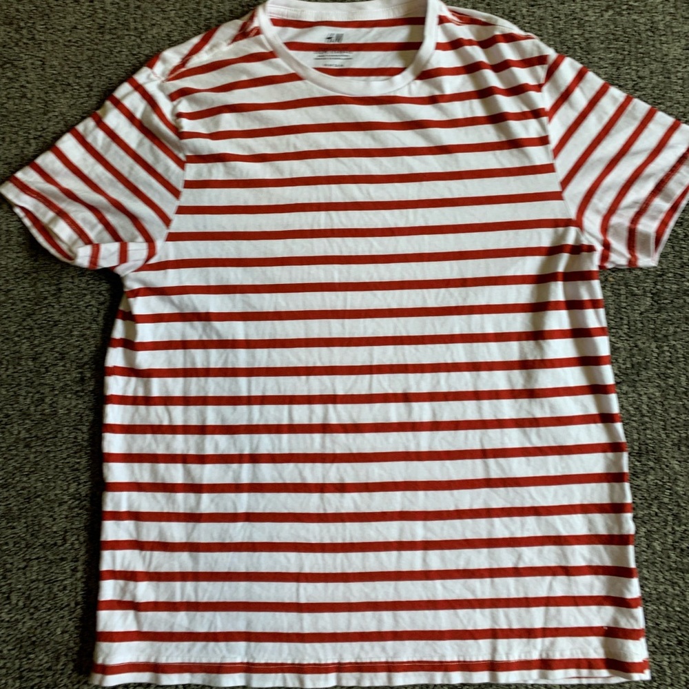 Men H&M stripped Tee Medium